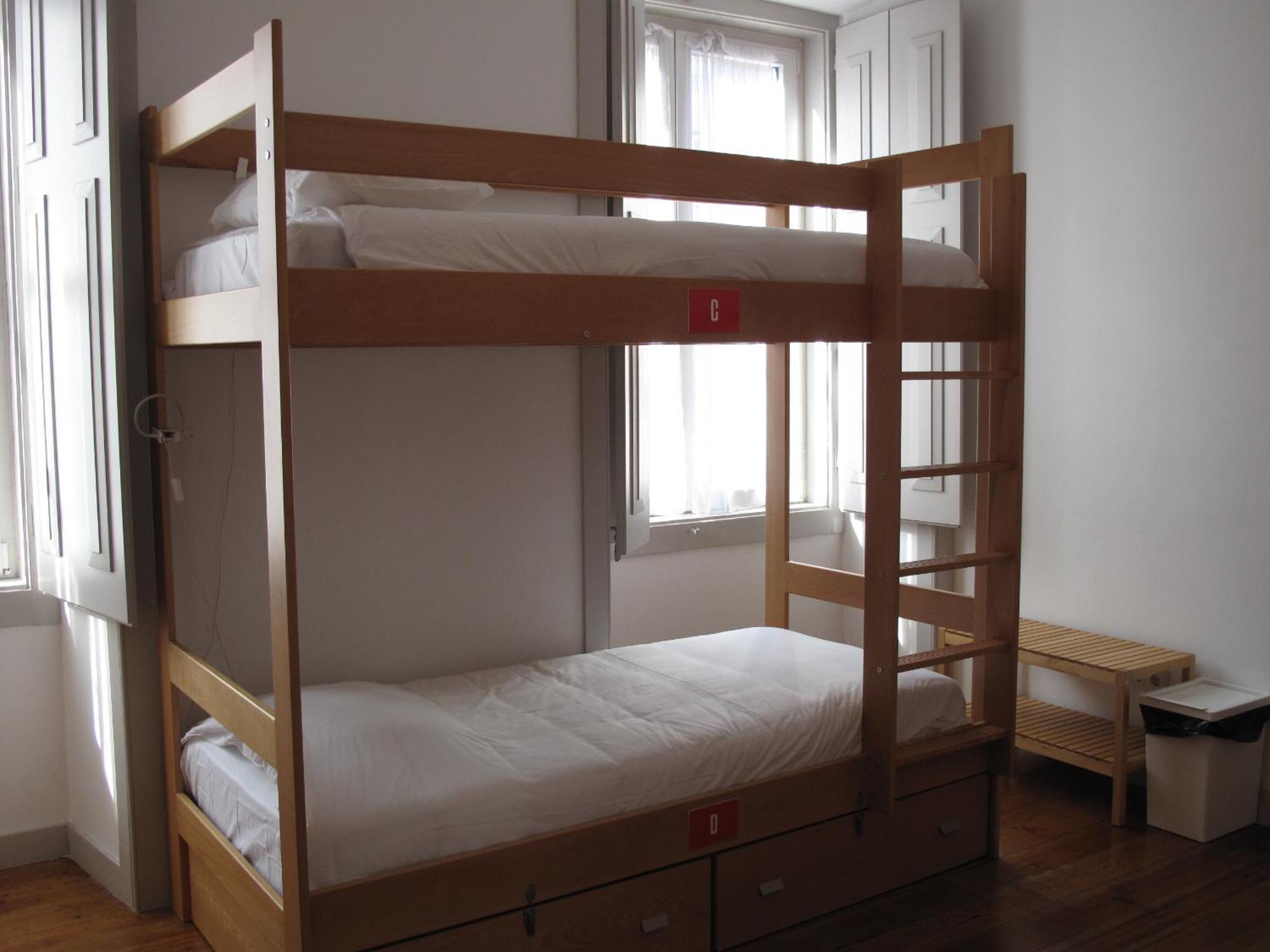 Inn Possible Lisbon Hostel Rom bilde